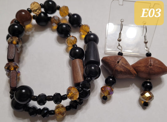 Wooden Bracelet/Earrings Set with Shell