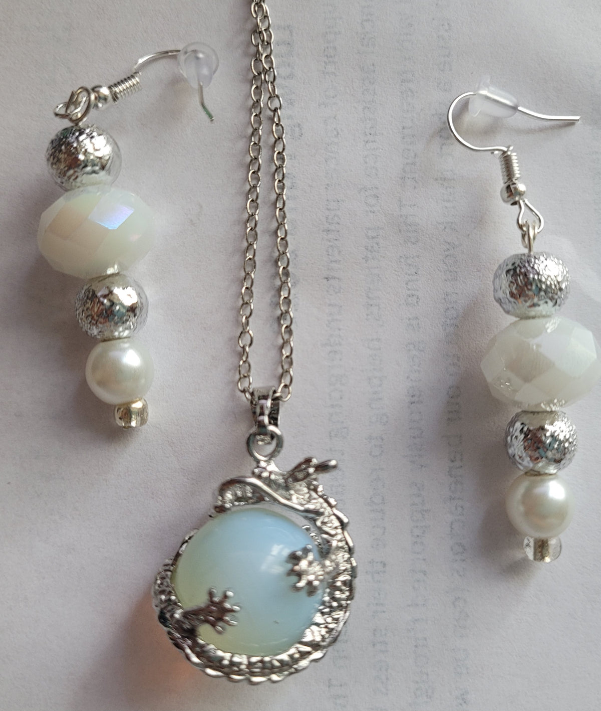 Glass White Ball Set